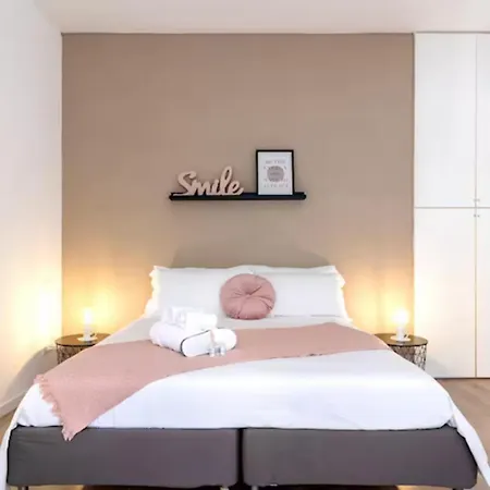 Trastevere 2rooms With Balcony Apartman *