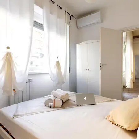 Trastevere 2rooms With Balcony Apartman